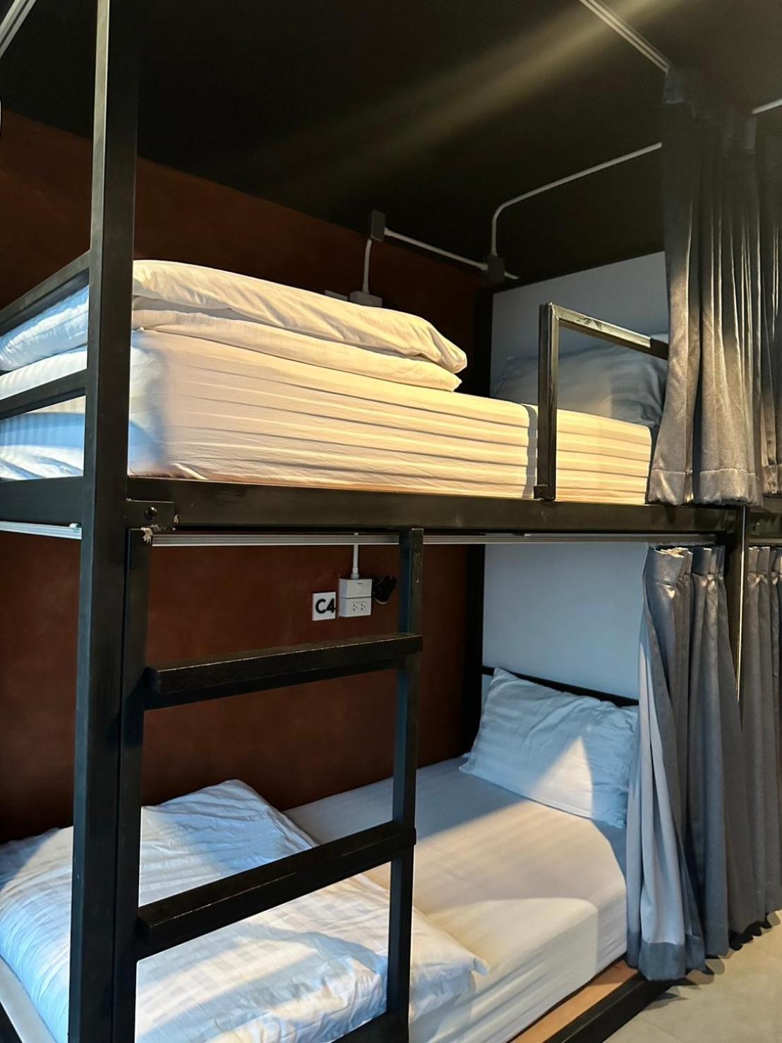 New Warm Light Hostel Chiang Mai Luaran gambar