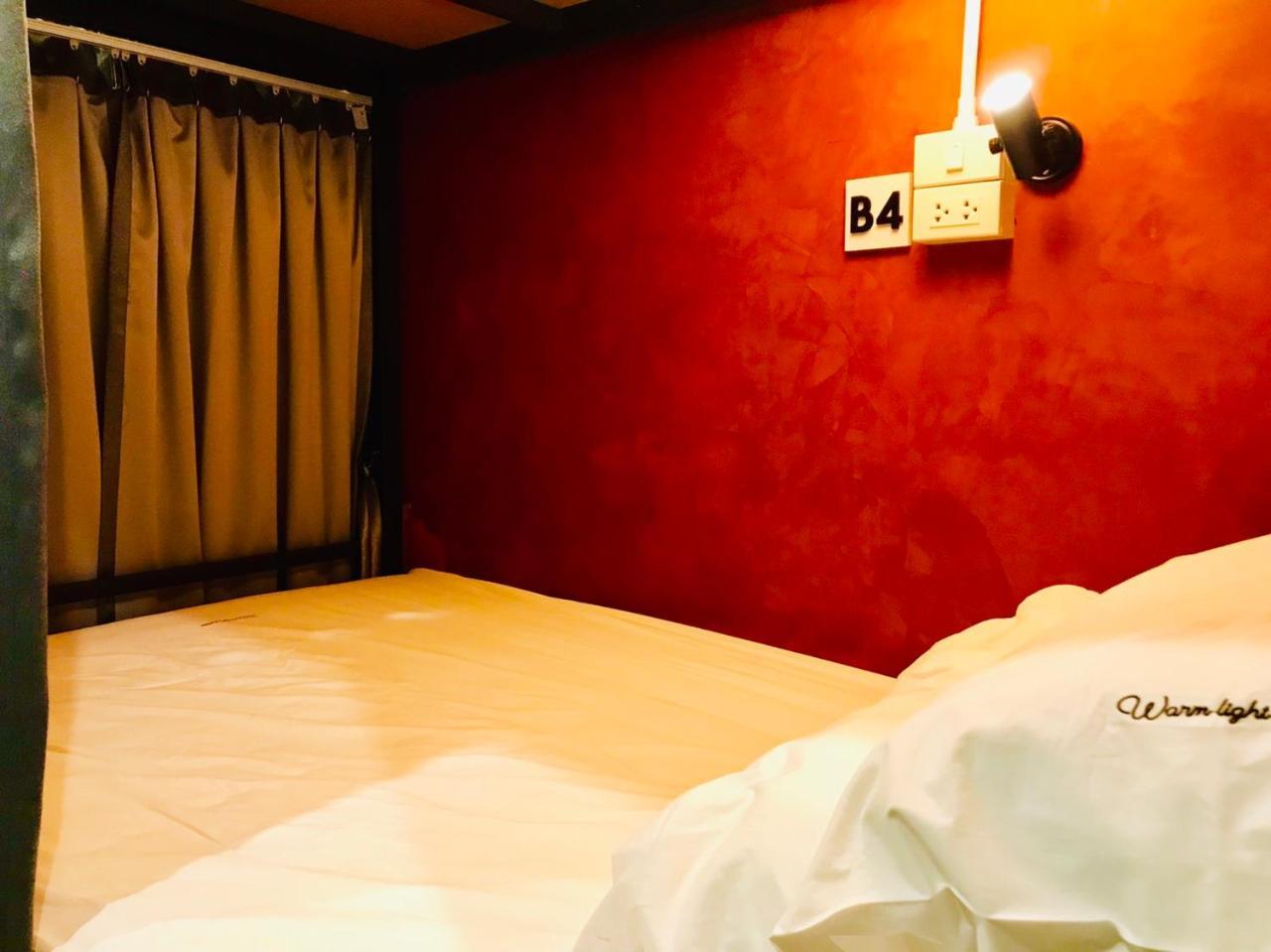 New Warm Light Hostel Chiang Mai Luaran gambar